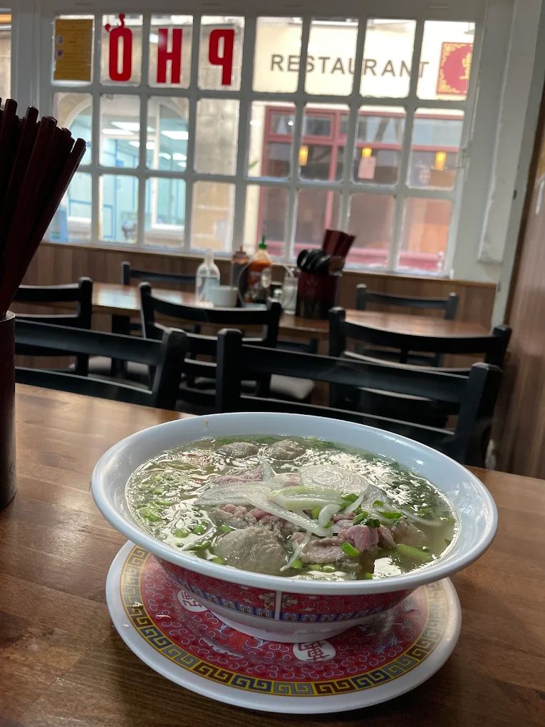 Bol de pho chez Song Heng